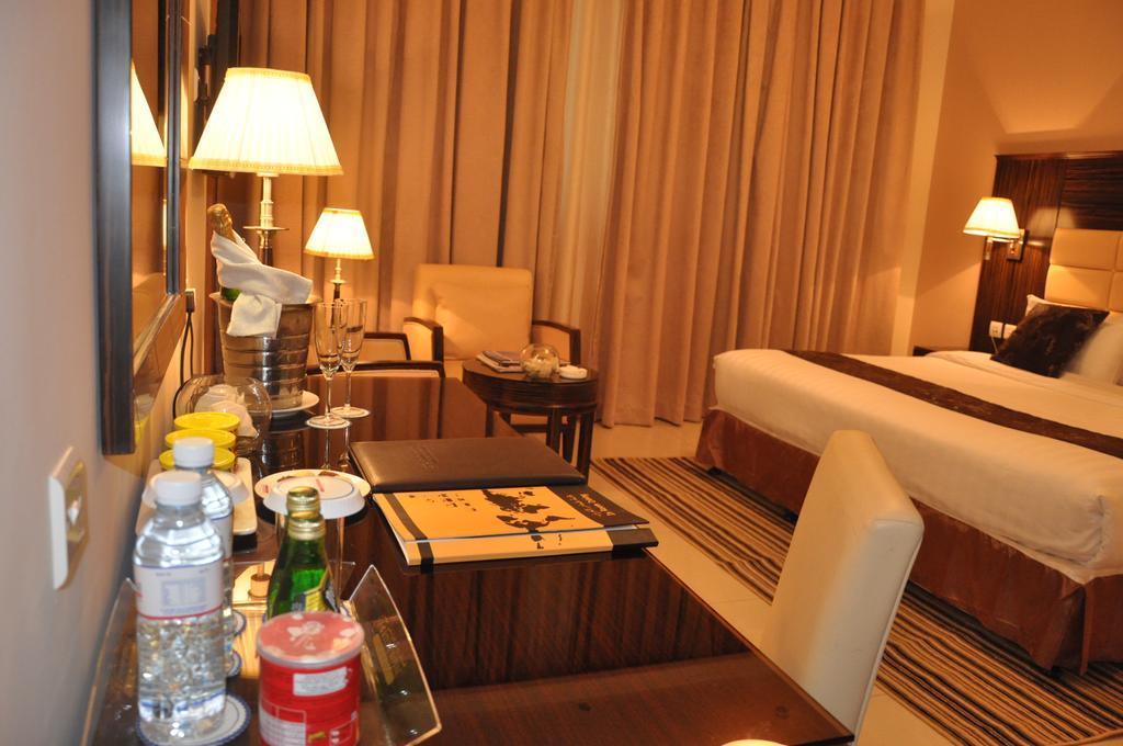 Fortune Royal Hotel Fudżajra Zewnętrze zdjęcie